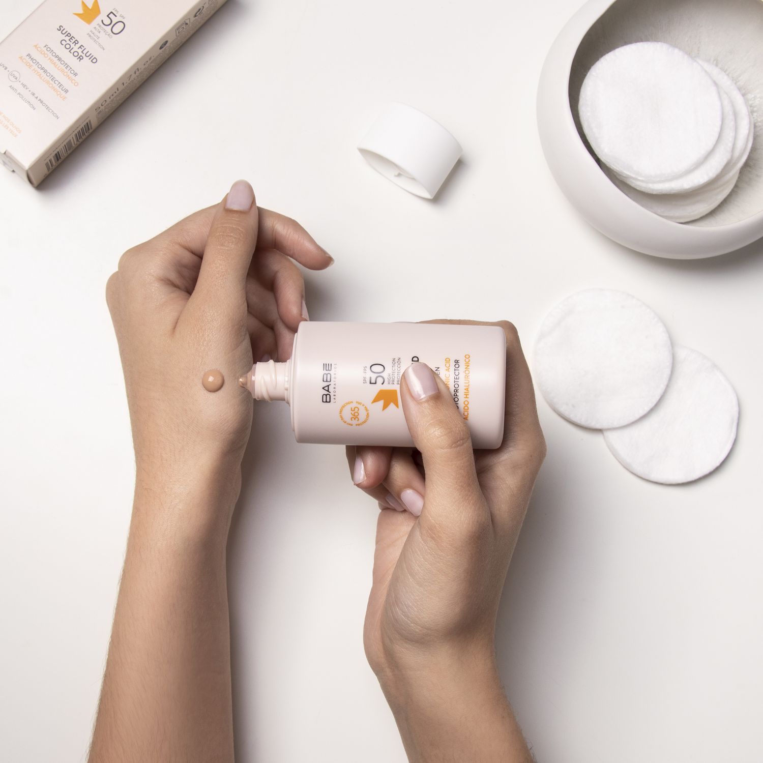 Cонцезахисний супер флюїд ВВ з тонуючим ефектом SPF 50 для всіх типів шкіри, 50 мл - Image 5